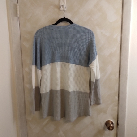 Waffle Weave Henley Look Long Sleeve Striped Top - Picture 3 of 4